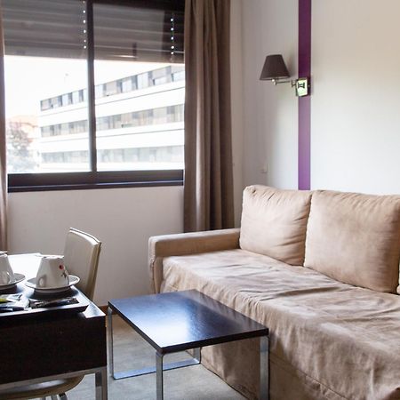 Zenitude Swiss Apparthotels Ferney-Voltaire Bagian luar foto