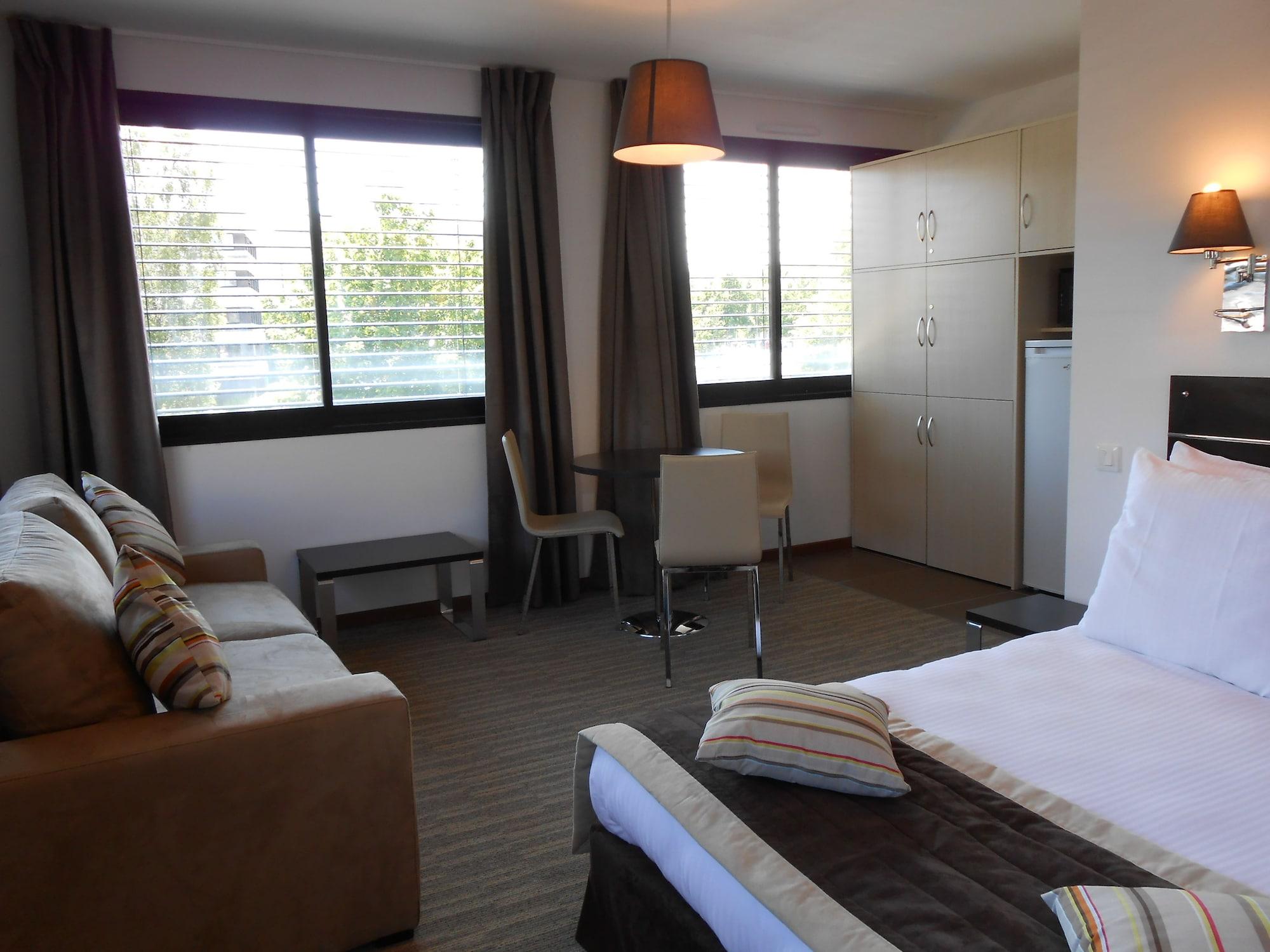 Zenitude Swiss Apparthotels Ferney-Voltaire Bagian luar foto