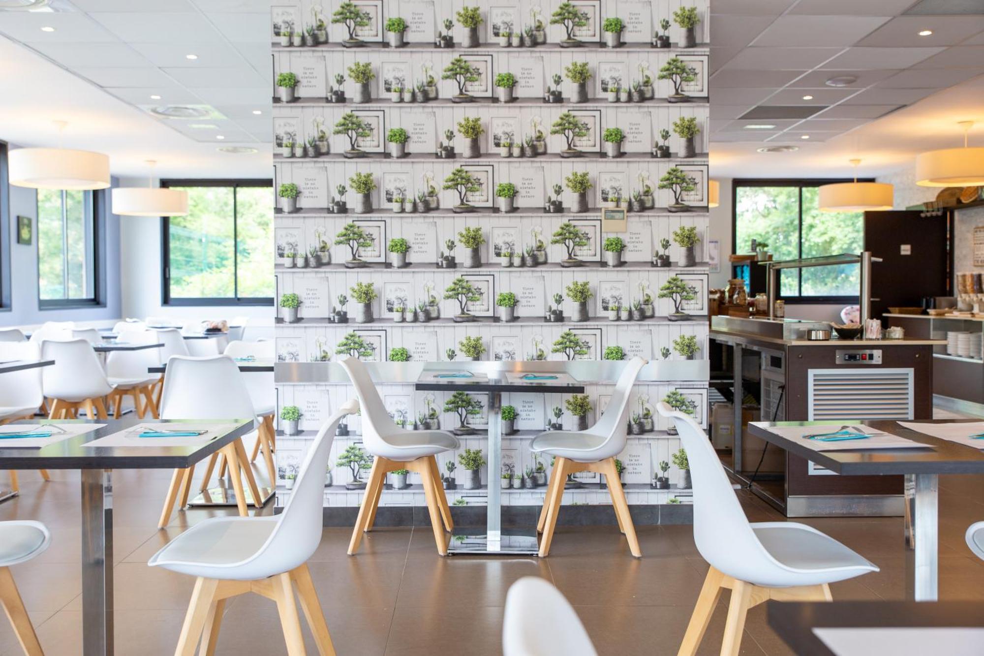 Zenitude Swiss Apparthotels Ferney-Voltaire Bagian luar foto