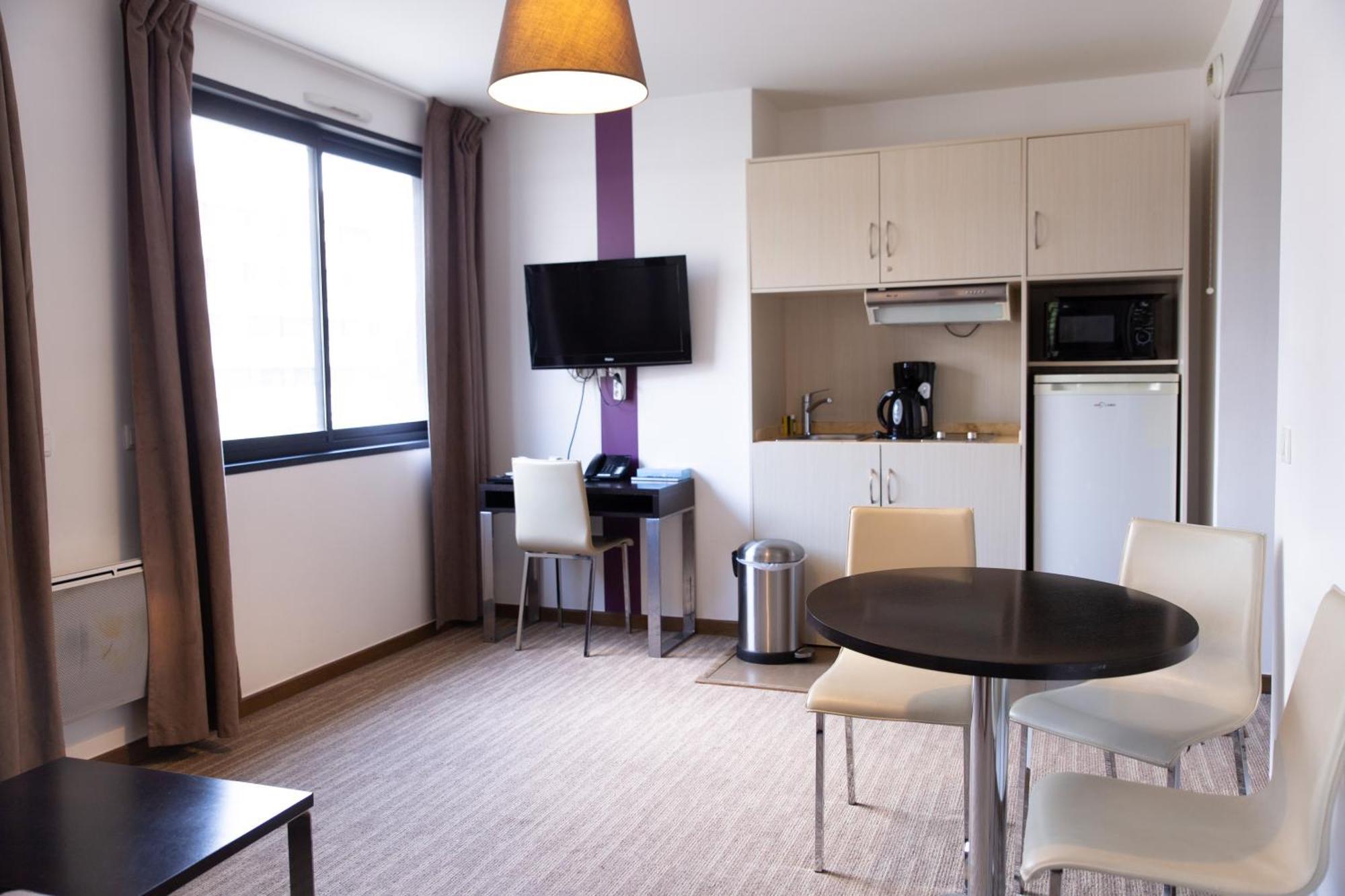 Zenitude Swiss Apparthotels Ferney-Voltaire Bagian luar foto